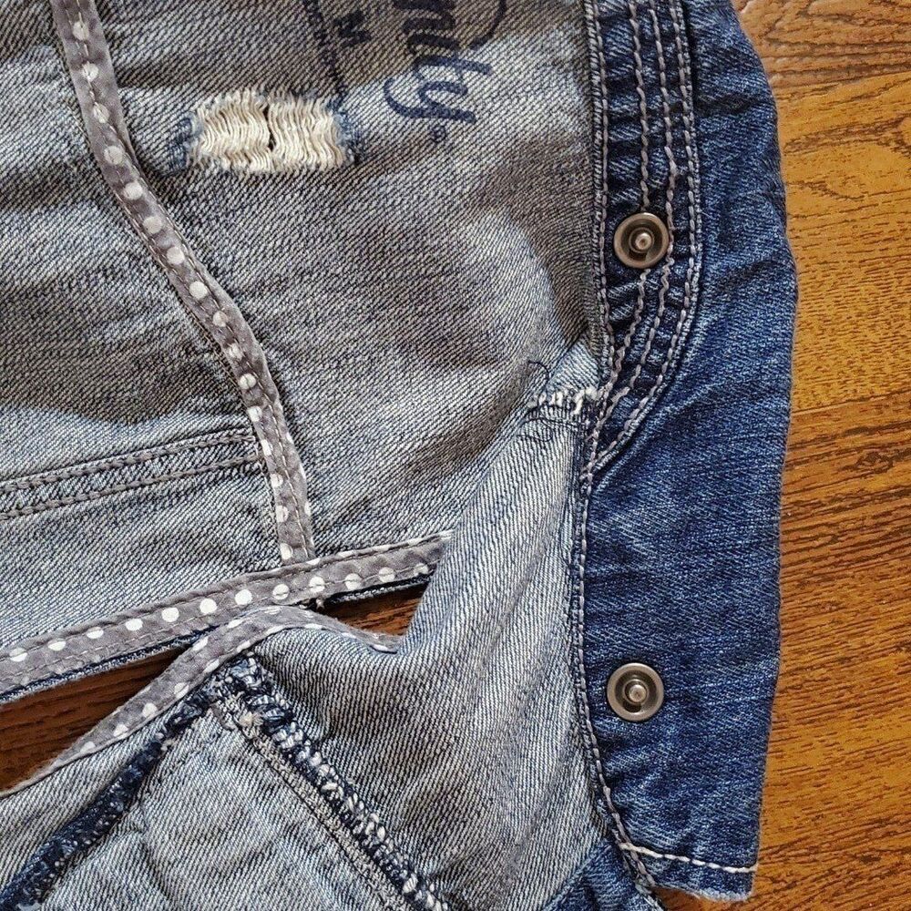 Vanity Womens Sz Medium Denim Vest Distressed Bejeweled - Picture 11 of 11